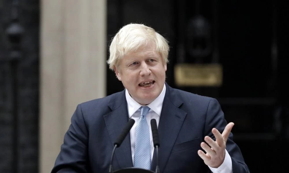 Τζόνσον: Ετοιμαζόμαστε για Brexit χωρίς εμπορική συμφωνία